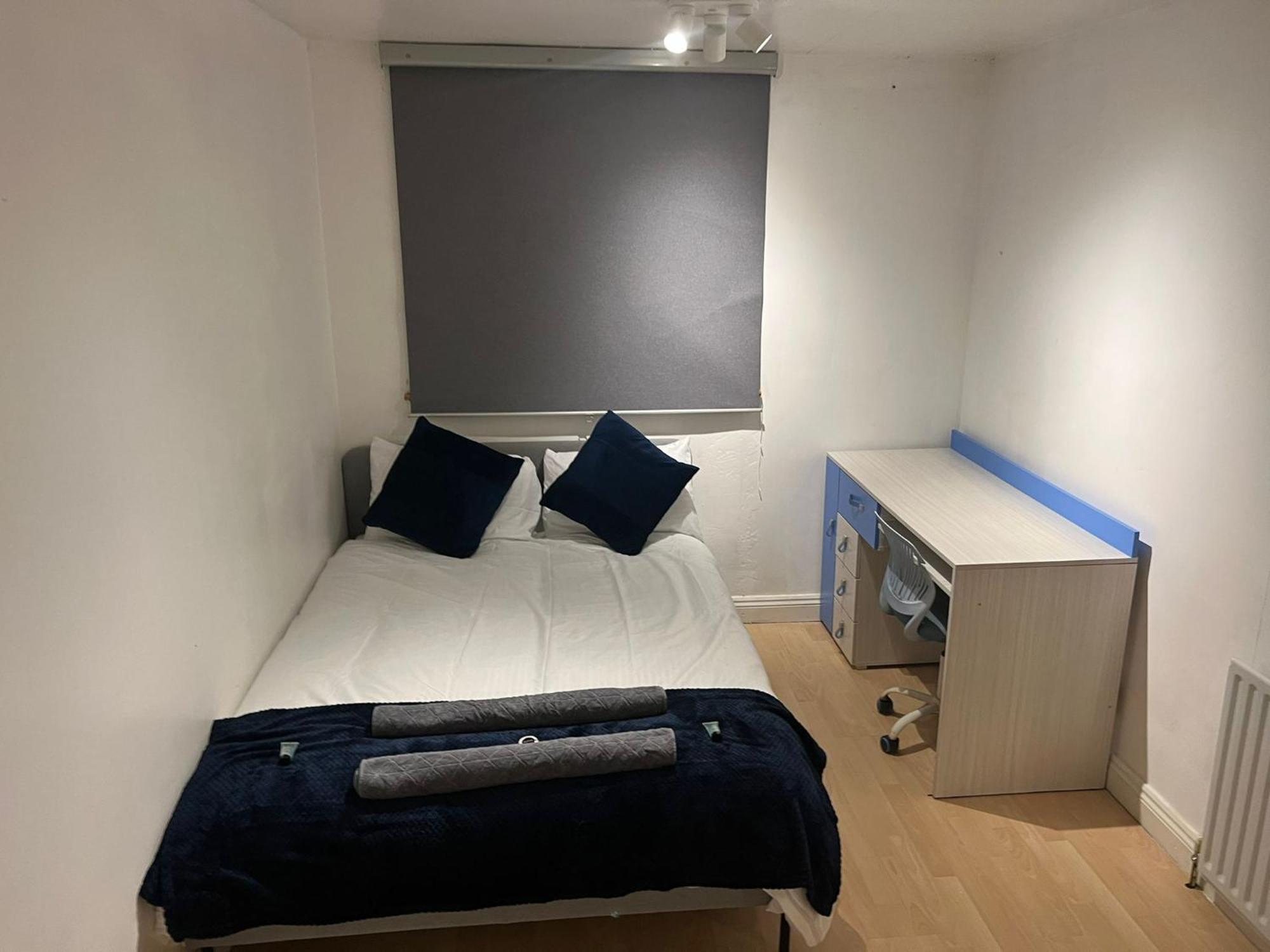 Indulge Hockley Hotel - With Free Front Parking - 10 Min Drive To Birmingham City Centre Bull Ring, Grand Central, Tesco Superstore, Primark & Commonwealth Games Luaran gambar