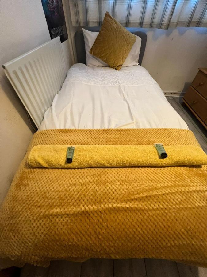 Indulge Hockley Hotel - With Free Front Parking - 10 Min Drive To Birmingham City Centre Bull Ring, Grand Central, Tesco Superstore, Primark & Commonwealth Games Luaran gambar