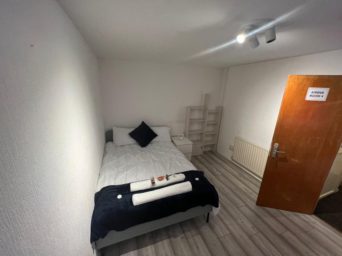 Indulge Hockley Hotel - With Free Front Parking - 10 Min Drive To Birmingham City Centre Bull Ring, Grand Central, Tesco Superstore, Primark & Commonwealth Games Luaran gambar